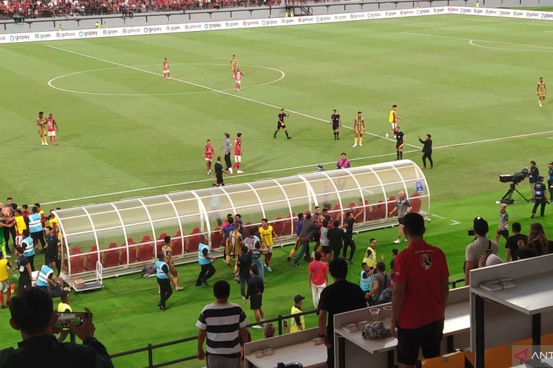 Insiden Dewa United-Bali United