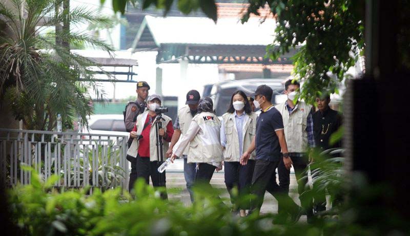 KPK Geledah rumah Bupati Sidoarjo