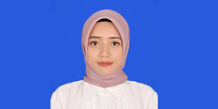 Siti Lailatul Mufarohah, guru MAN 2 Tuban